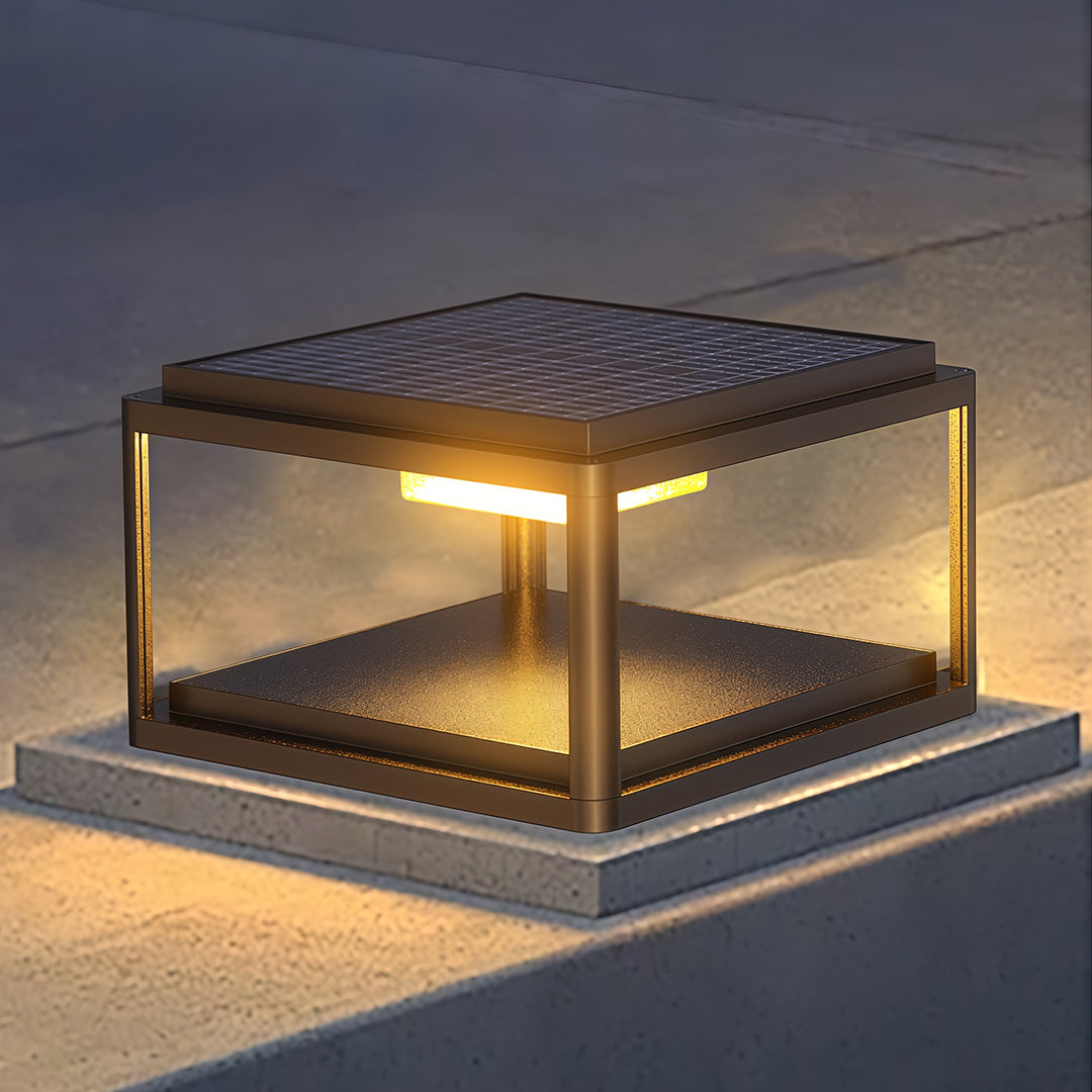 WINDSOR GARDEN BEACON OUTDOOR COLUMN LIGHT