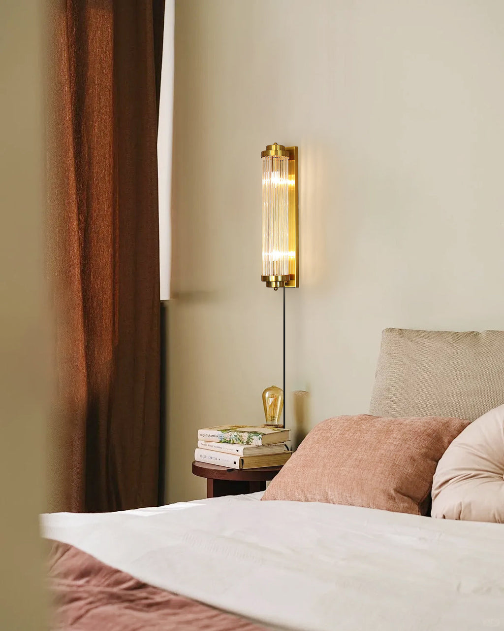 FENWICK OFFSET ILLUMINATION WALL SCONCE