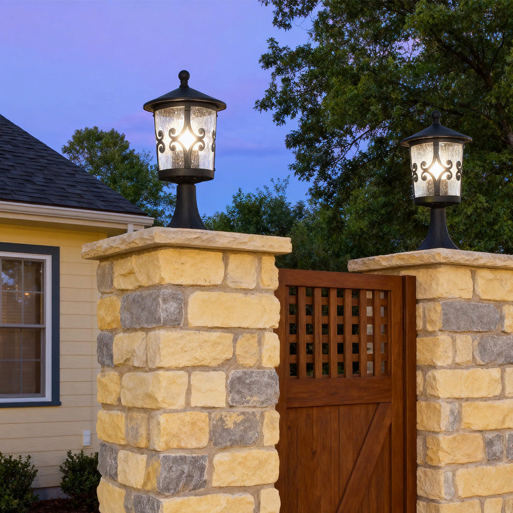 RAVENSDALE ALUMINUM GARDEN PILLAR LANTERN