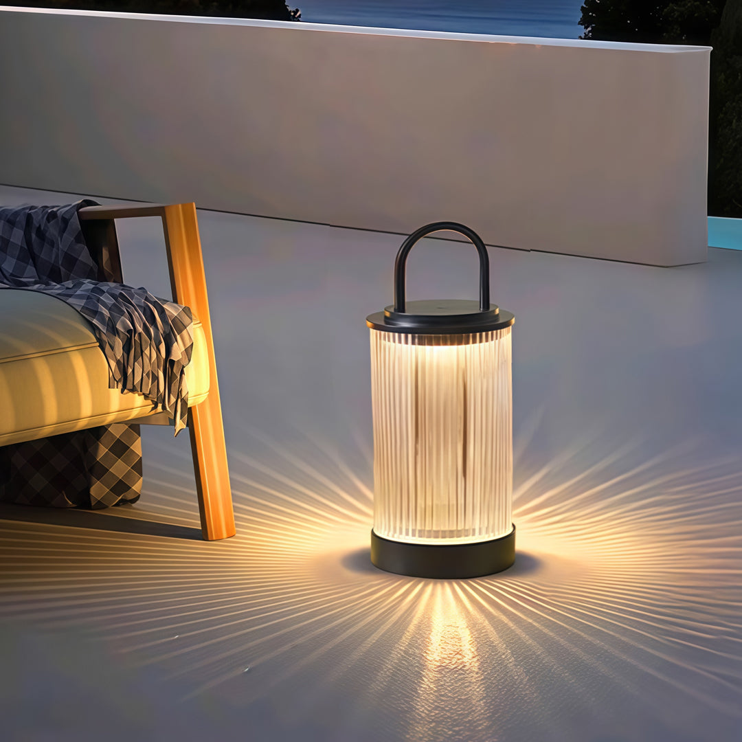 CHARLESTON WICKER OUTDOOR LANTERN