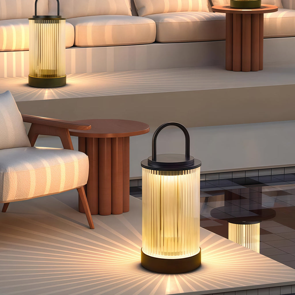 CHARLESTON WICKER OUTDOOR LANTERN