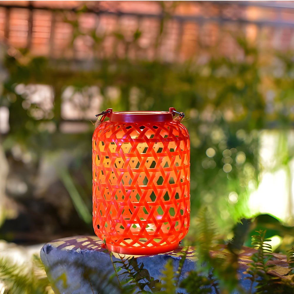 WILLOUGHBY WOVEN SOLAR GARDEN LANTERN"  
2. "HASTINGS RATTAN-STYLE SOLAR HANGING LIGHT"  
3. "FENWICK OUTDOOR LED SOLAR LANTERN"  
4. "BROMLEY TRADITIONAL SOLAR GLOW LANTERN"  
5. "CAVENDISH RATTAN-INFUSED SOLAR LIGHTING"  
6. "TAVISTOCK PORTABLE SOLAR IL