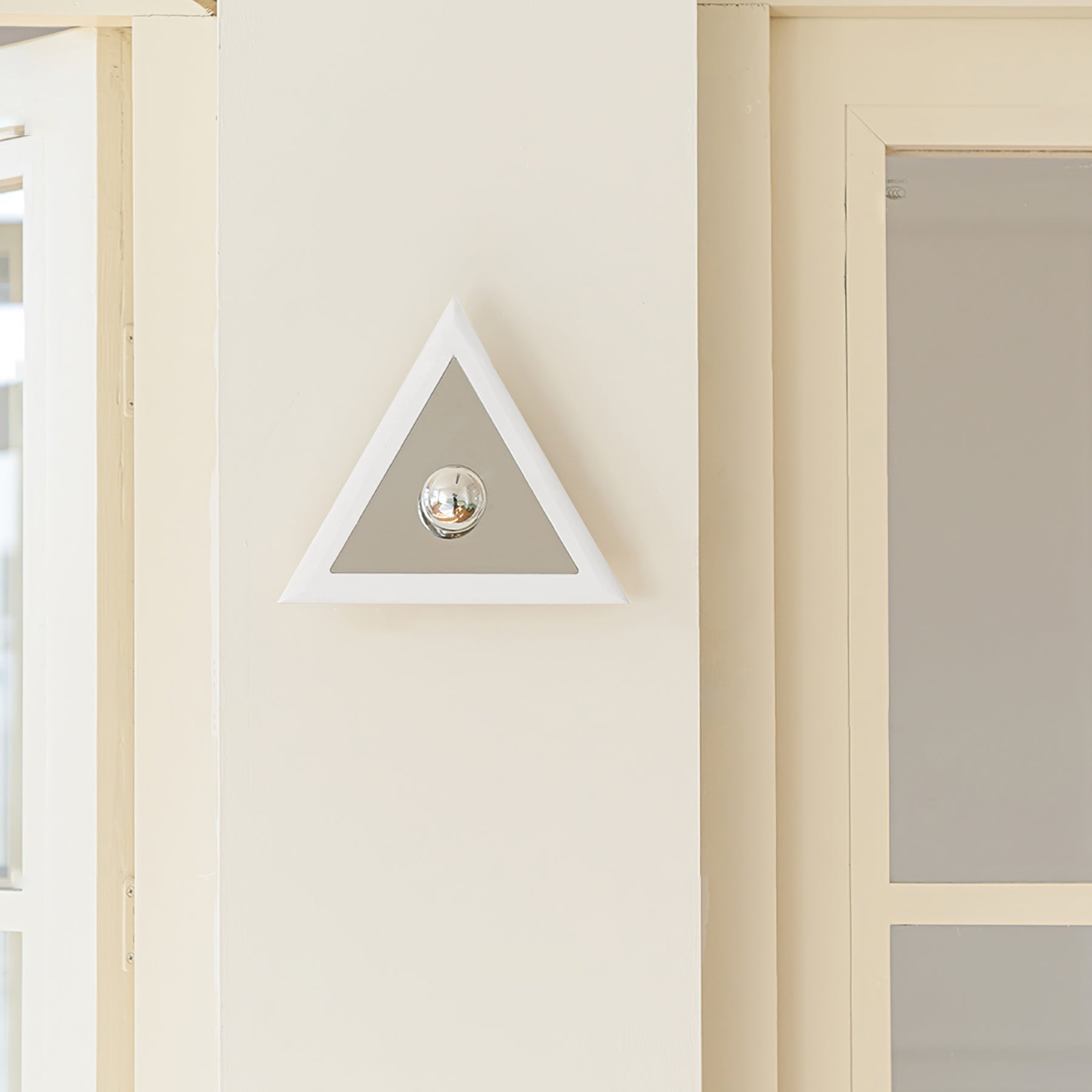 CARLETON TRIAD LUMINAIRE