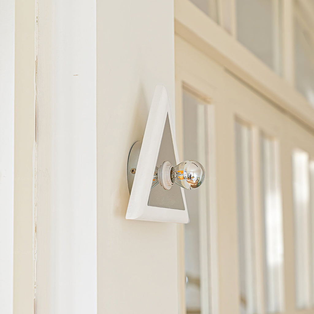 CARLETON TRIAD LUMINAIRE