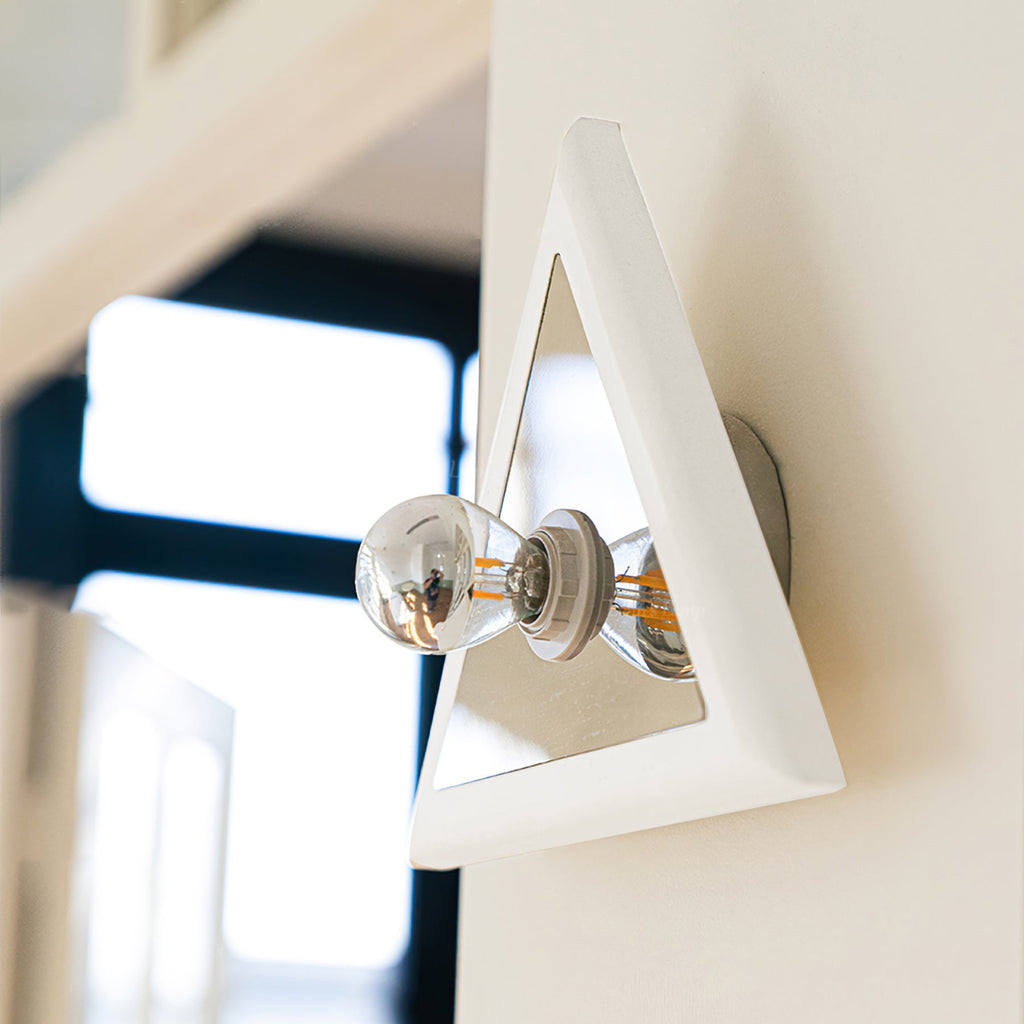 CARLETON TRIAD LUMINAIRE