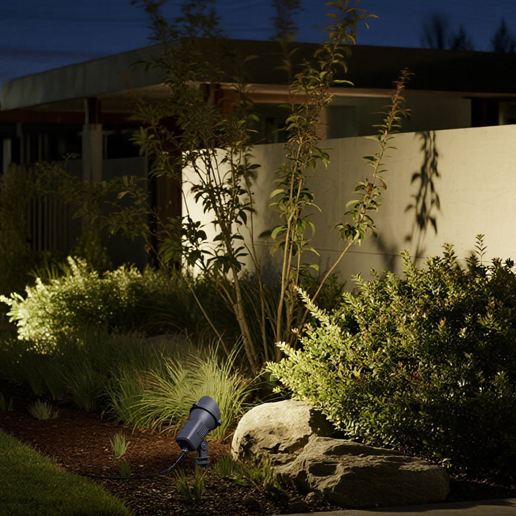 THORNBURY ILLUMINATED GARDEN SPIKE LANTERN