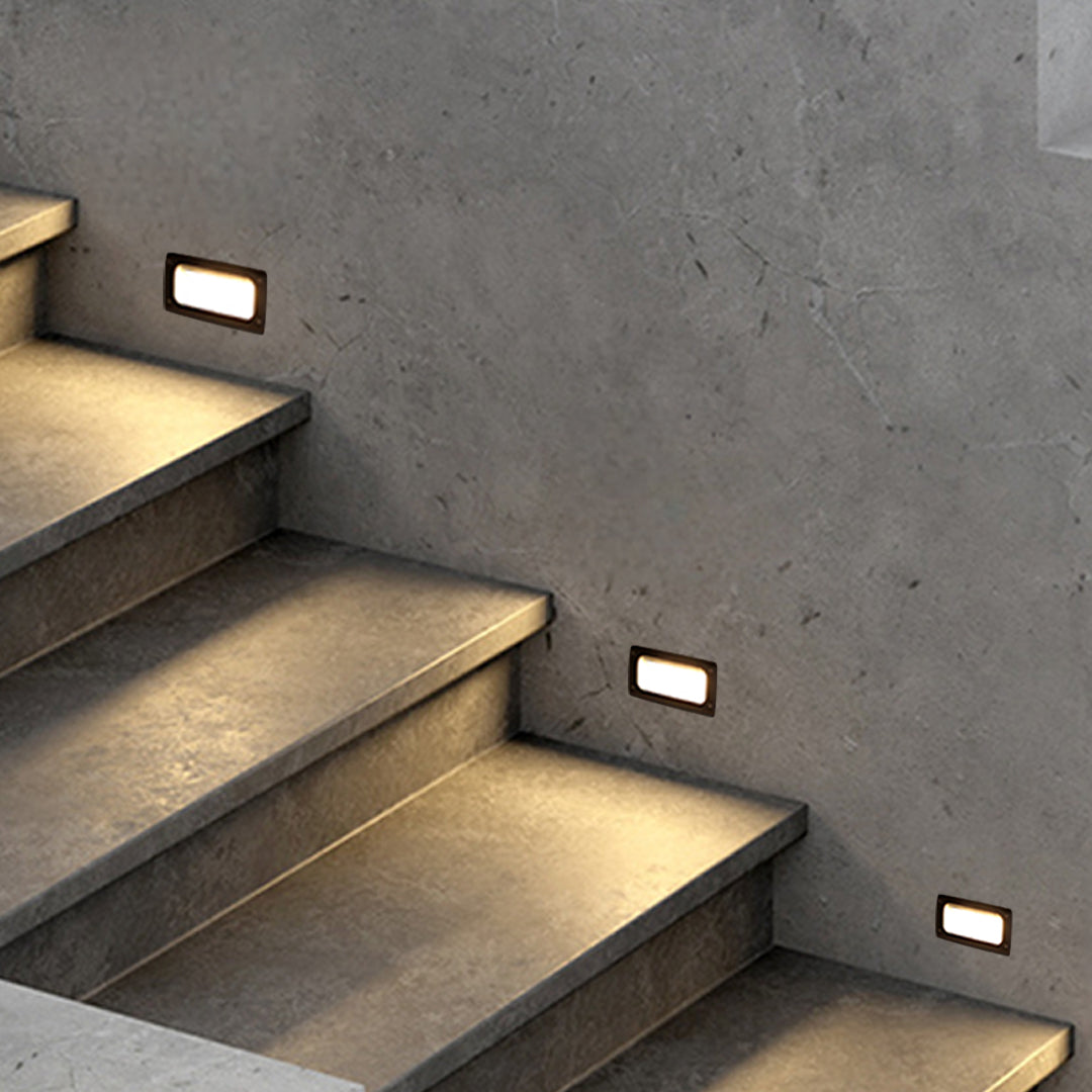 FENWICK GLOW RECESSED OUTDOOR STEP LIGHTING
