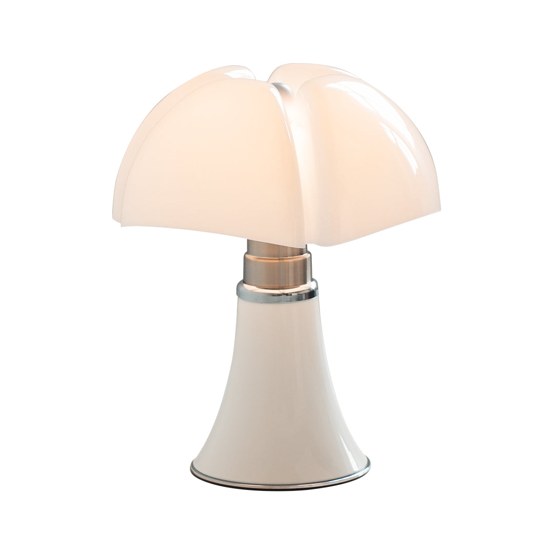 VINCENT IRON ARTISAN TABLE LAMP WITH ITALIAN INSPIRATION