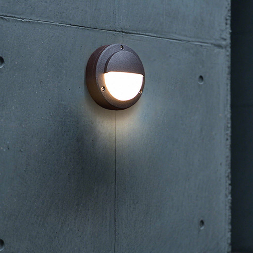 WINDSOR CIRCLE OUTDOOR LIGHTING FIXTURE, WEATHER-RESISTANT MINIMALIST DESIGN