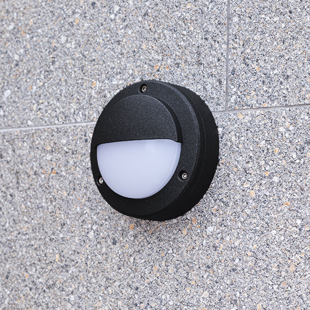 WINDSOR CIRCLE OUTDOOR LIGHTING FIXTURE, WEATHER-RESISTANT MINIMALIST DESIGN