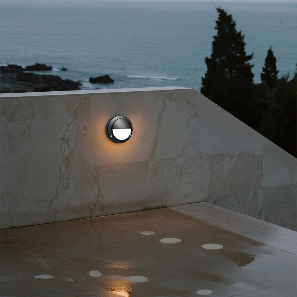 WINDSOR CIRCLE OUTDOOR LIGHTING FIXTURE, WEATHER-RESISTANT MINIMALIST DESIGN