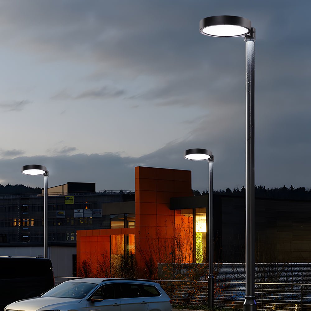 WINDSOR SOLAR GLOBE LED LAMP WITH WATERPROOF DESIGN