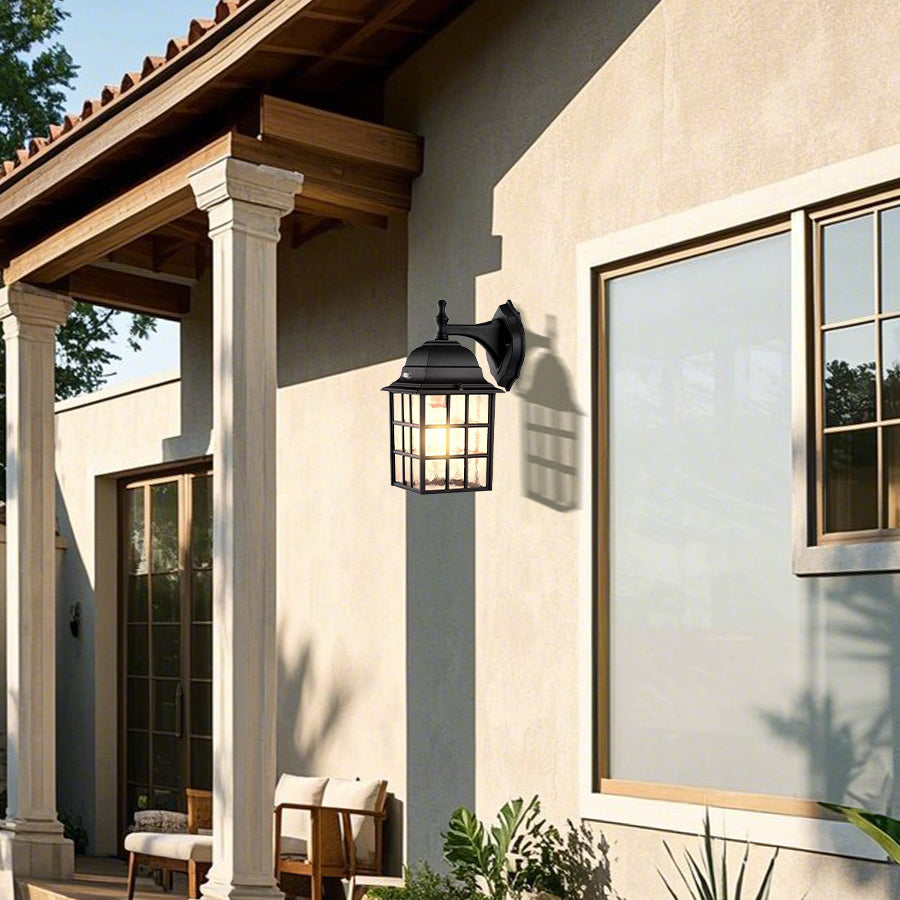 BRACKENDALE ALUMINUM OUTDOOR ILLUMINATOR
