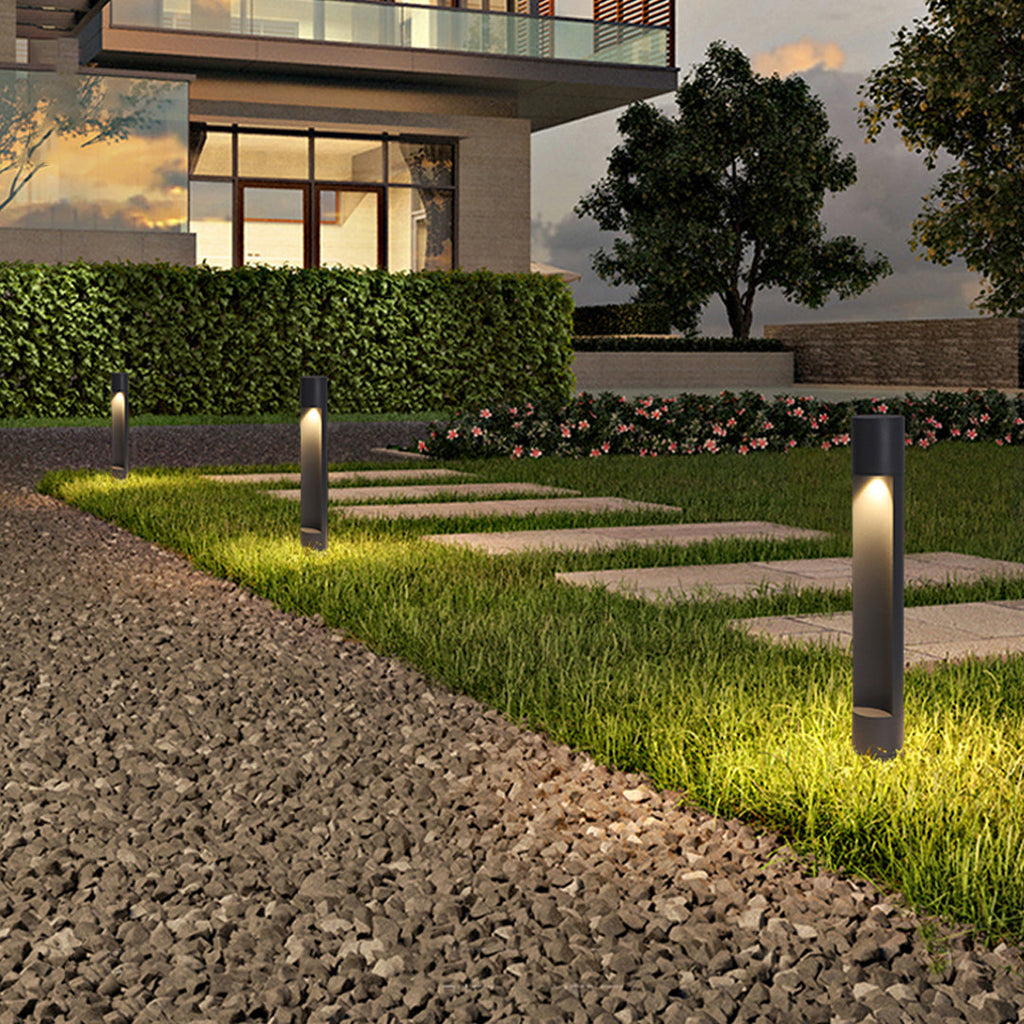 RAVENSWORTH MINIMALIST OUTDOOR PATHWAY LANTERN