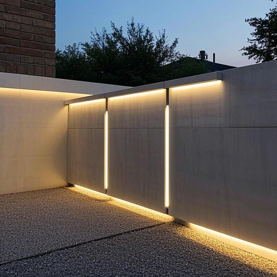 WHITBY CORNER-ADORNED SILICONE LED STRIP ILLUMINATION