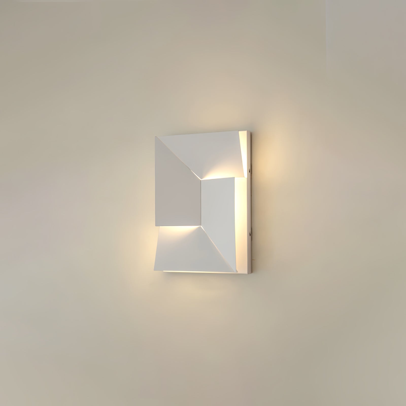 RAVENHURST MURMUR WALL SCONCE