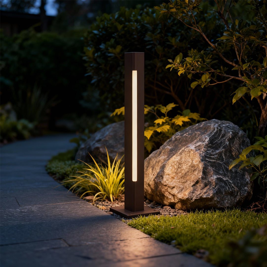 WINDSOR GARDEN LED PEDESTAL LANTERN, WATER-RESISTANT OUTDOOR LIGHTING