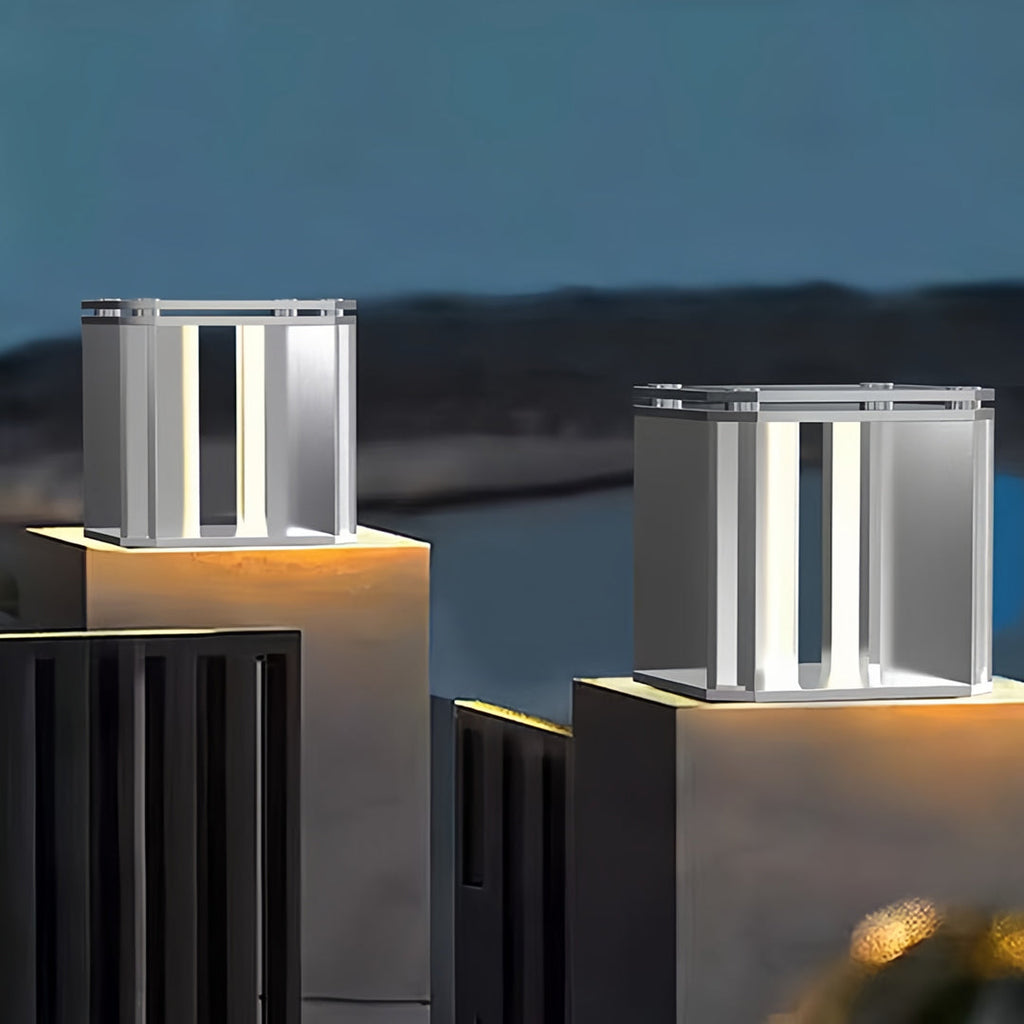 RAVENSHILL OUTDOOR METAL PILLAR LANTERN