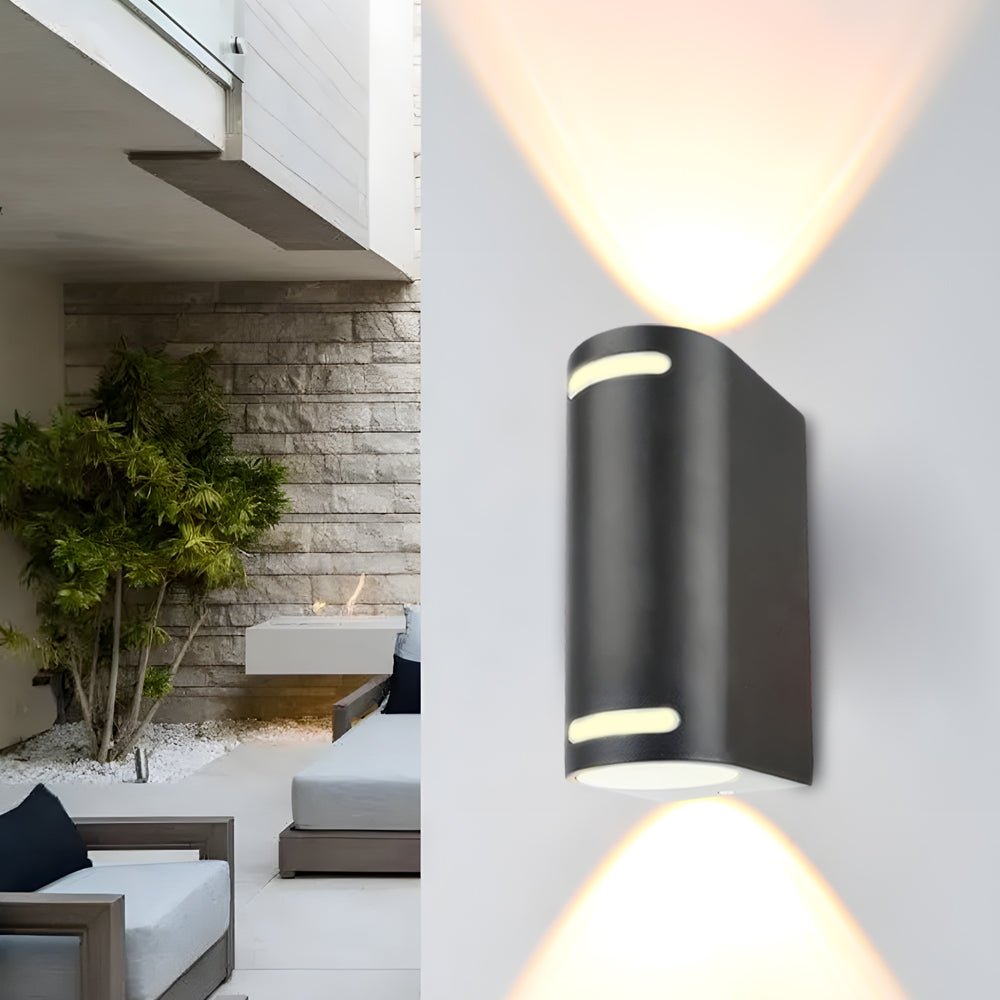 WINCHESTER SQUARE AQUA-RESISTANT LED OUTDOOR WALL APPLIQUÉ