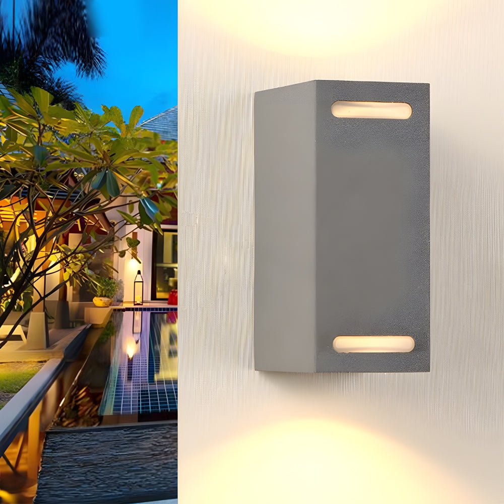 WINCHESTER SQUARE AQUA-RESISTANT LED OUTDOOR WALL APPLIQUÉ