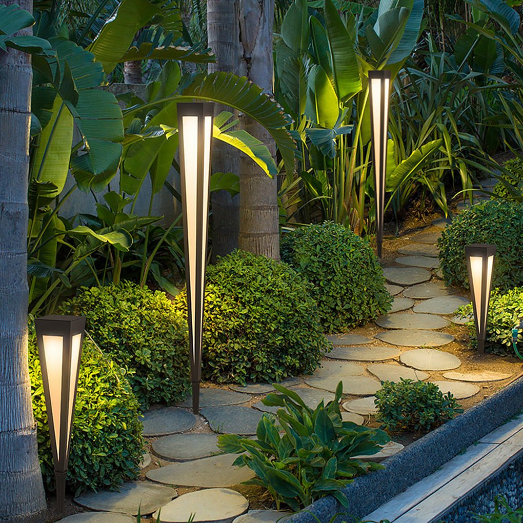 CHARLESTON SOLAR RAINBOW PATH LIGHT WITH CONICAL BASE