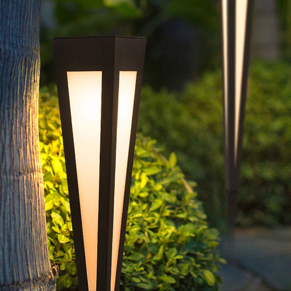 CHARLESTON SOLAR RAINBOW PATH LIGHT WITH CONICAL BASE