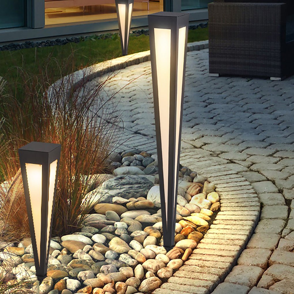 CHARLESTON SOLAR RAINBOW PATH LIGHT WITH CONICAL BASE