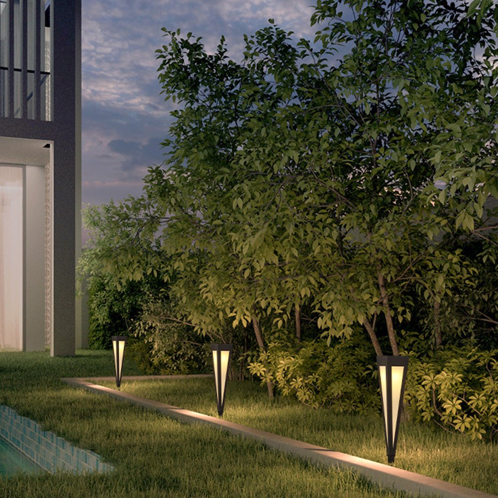 CHARLESTON SOLAR RAINBOW PATH LIGHT WITH CONICAL BASE