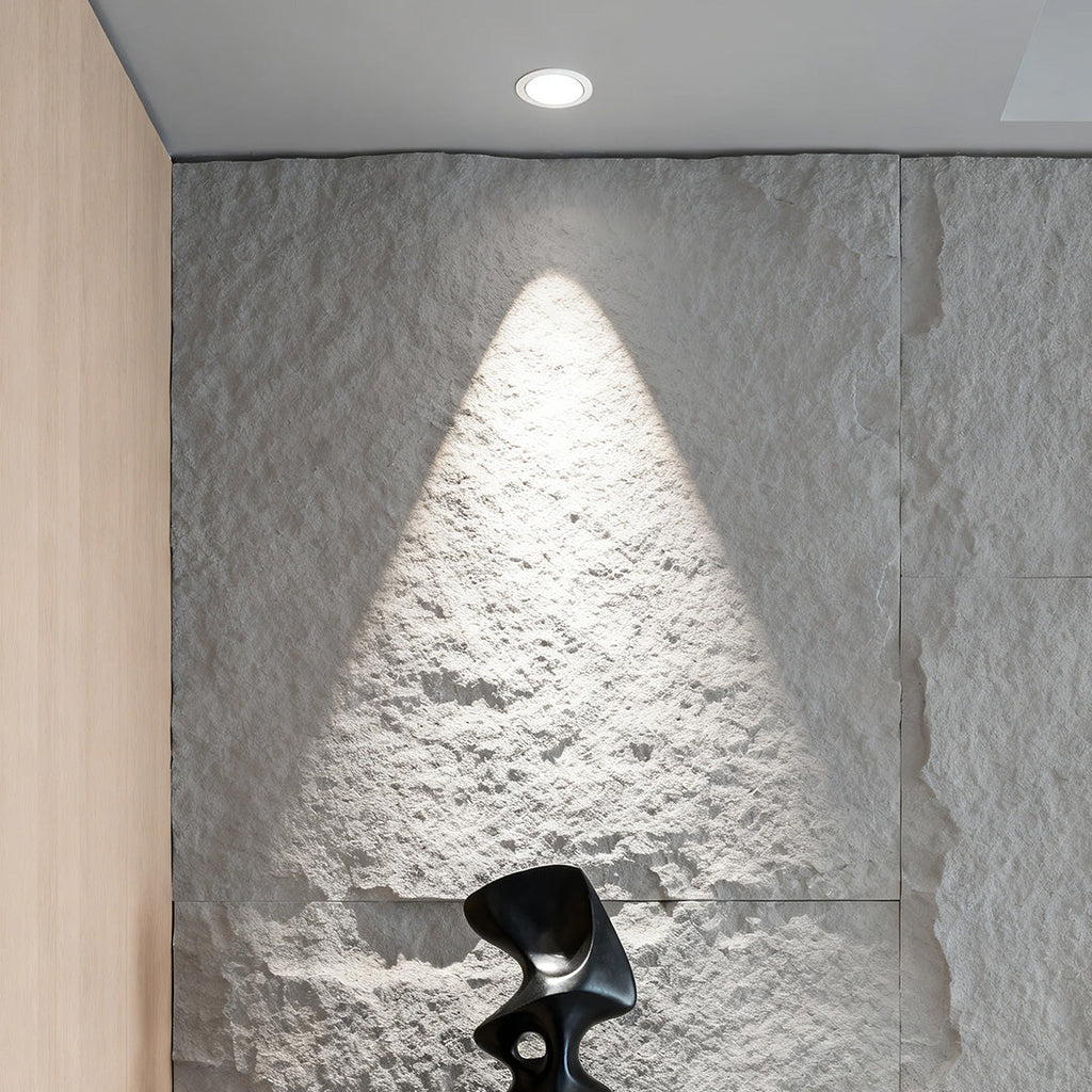 FENWICK SLIMLINE RECESSED LUMINAIRE WITH ANTI-GLARE TECHNOLOGY