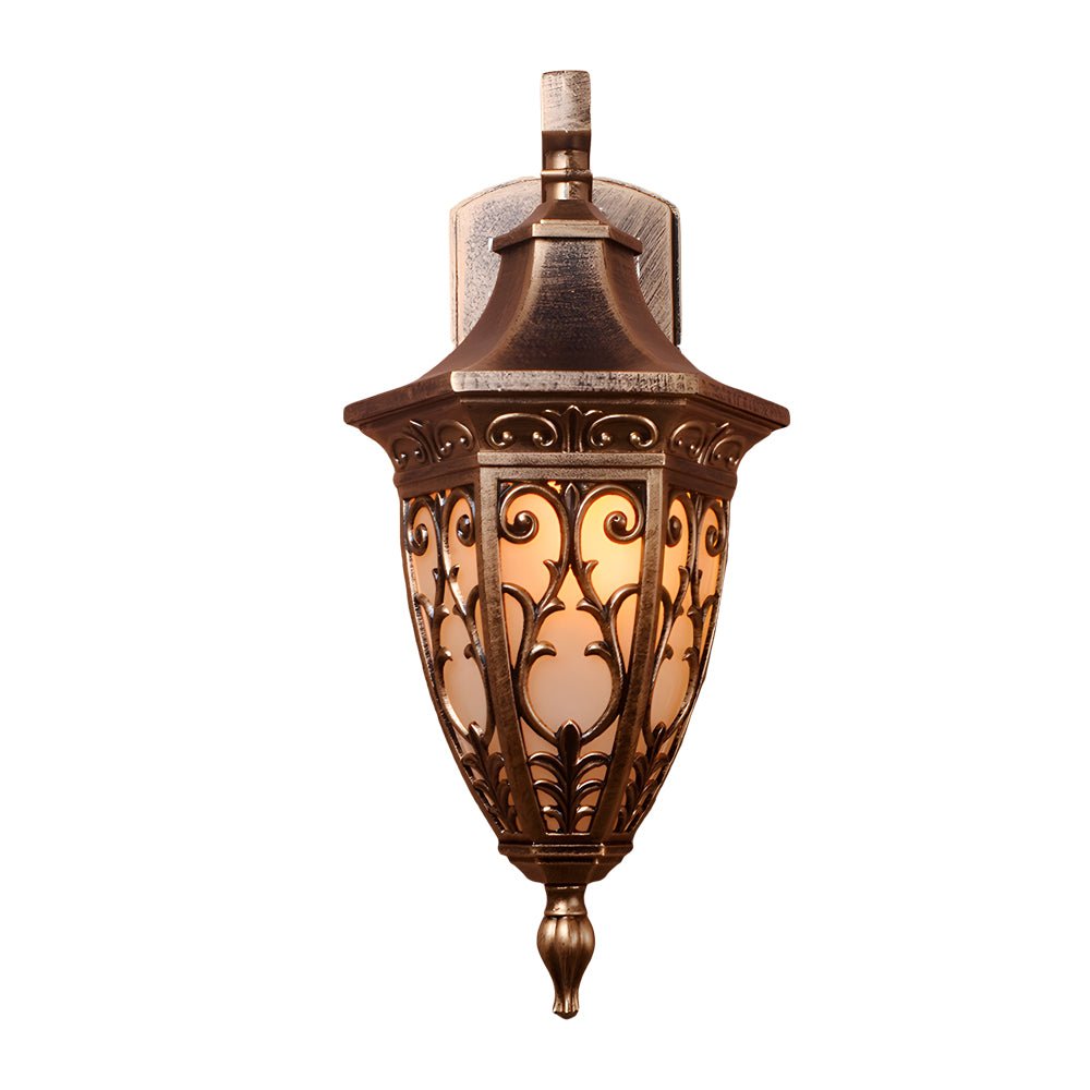 WINTHROP VINTAGE GARDEN WALL LANTERN