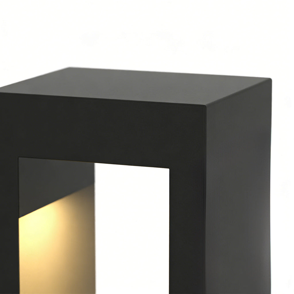 WILLOUGHBY RAINPROOF GARDEN ILLUMINATORS"  
2. "SAVILLE DURABLE OUTDOOR BEACON LANTERNS"  
3. "THORNBURY WEATHER-RESISTANT PATHWAY LUMINAIRE"  
4. "HASTINGS LED GARDEN PILLAR LIGHTS"  
5. "BROMLEY STURDY OUTDOOR LIGHTING COLUMNS"  
6. "CHESTERFIELD RUGGED
