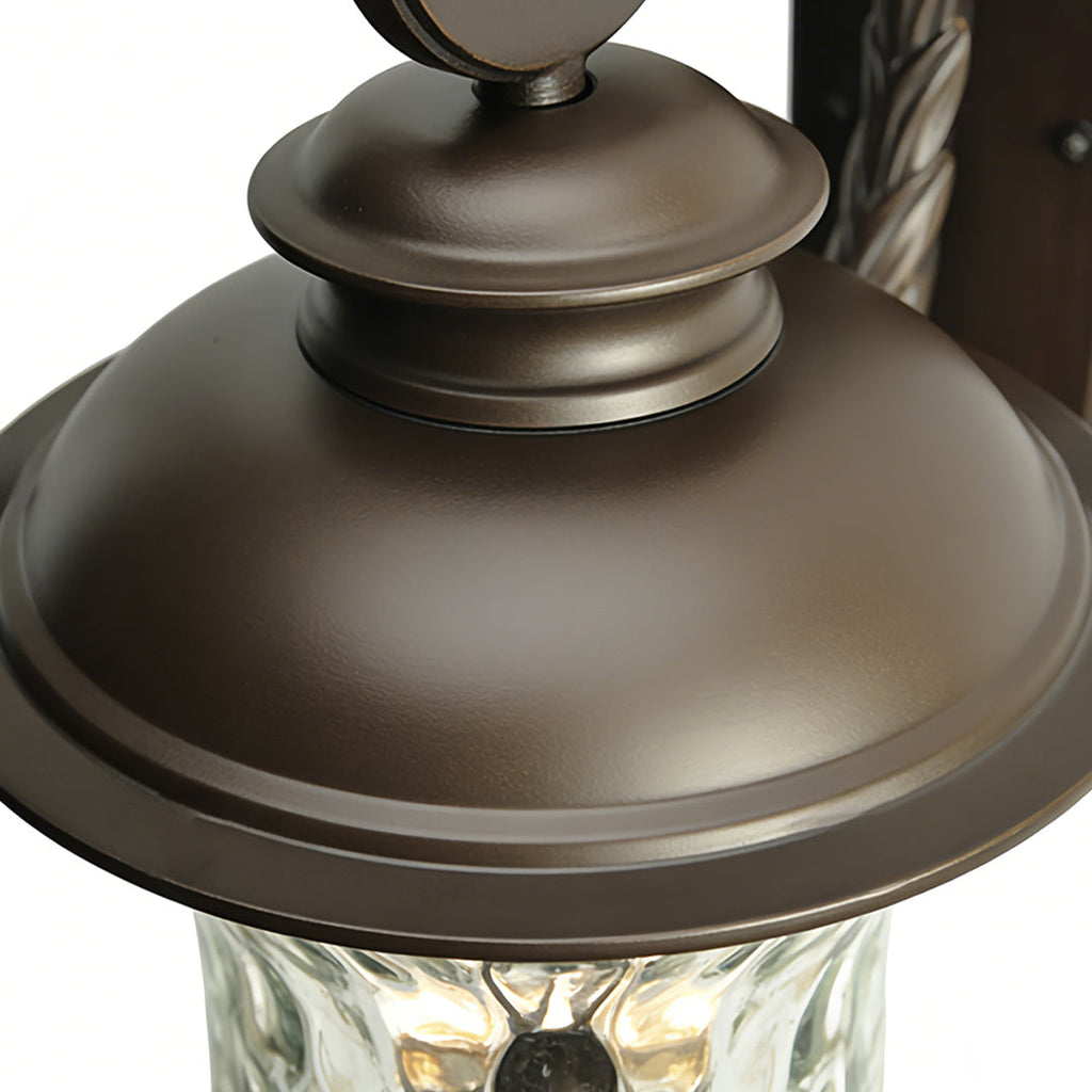 RAVENHURST OUTDOOR ALUMINUM WALL LANTERN WITH WATER-RESISTANT DESIGN