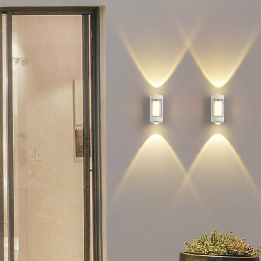 WINDSOR DUAL-ANGLE OUTDOOR WALL LANTERN WITH CURVED AND RECTILINEAR ELEMENTS