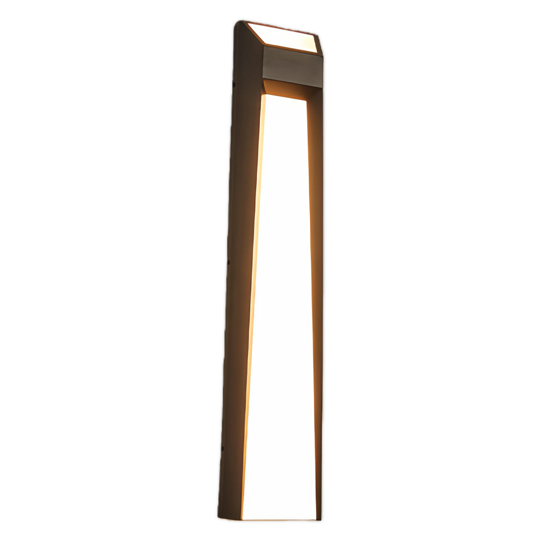 WINDSOR HEIGHTS GRAND OUTDOOR LANTERN, WEATHERPROOF ILLUMINATION