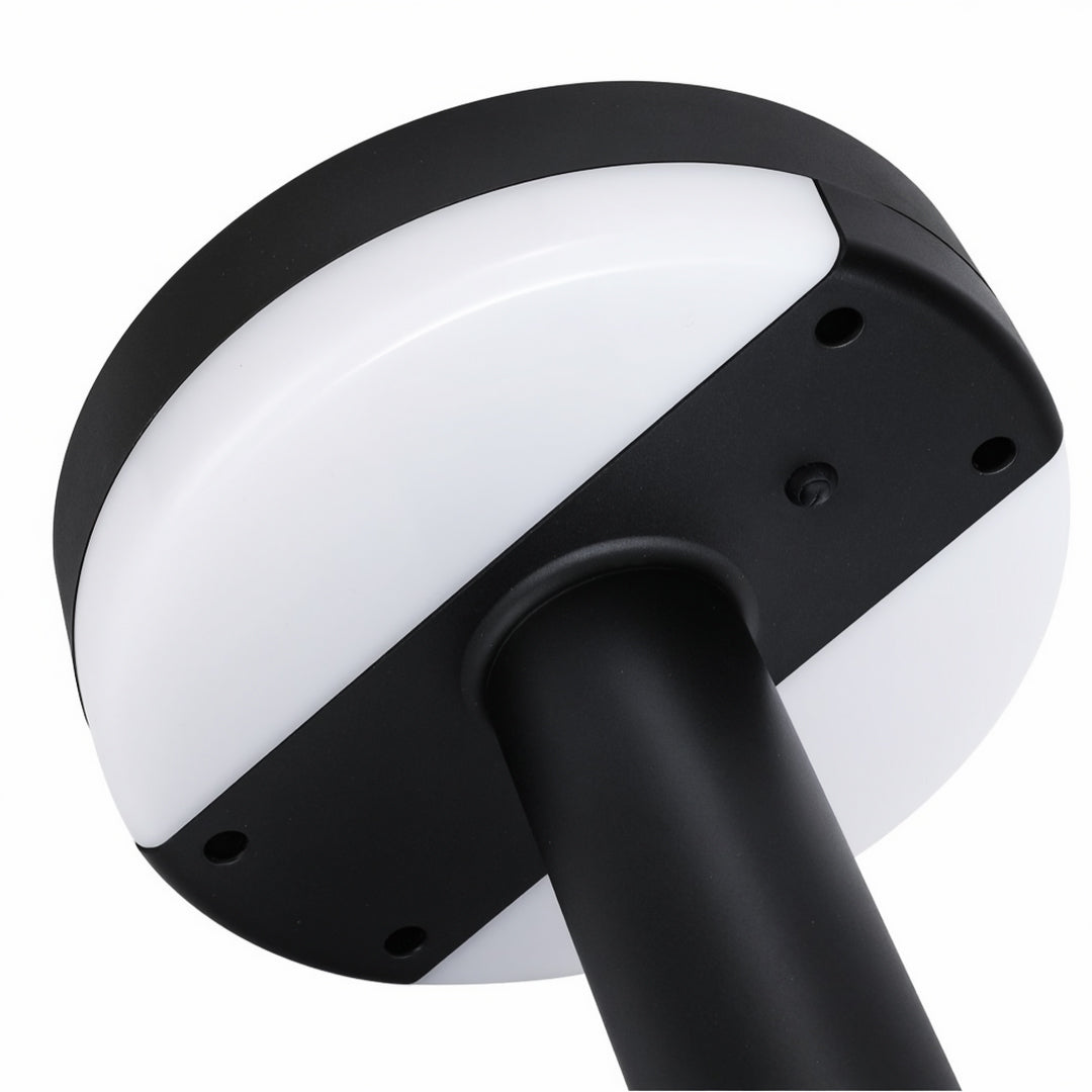 RAVENWOOD OUTDOOR METAL PATHLIGHT WITH WATERPROOF DESIGN