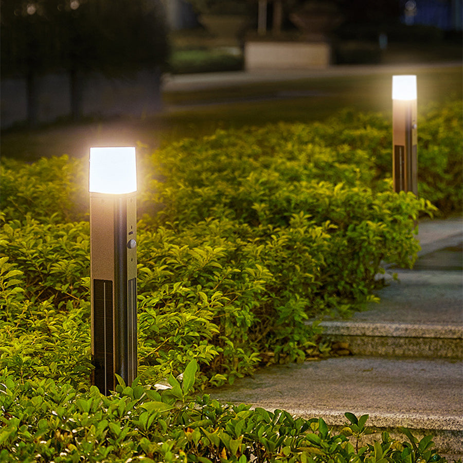 WINDSOR SOLAR ILLUMINATION PATHWAY BOLLARD WITH MOTION DETECTION