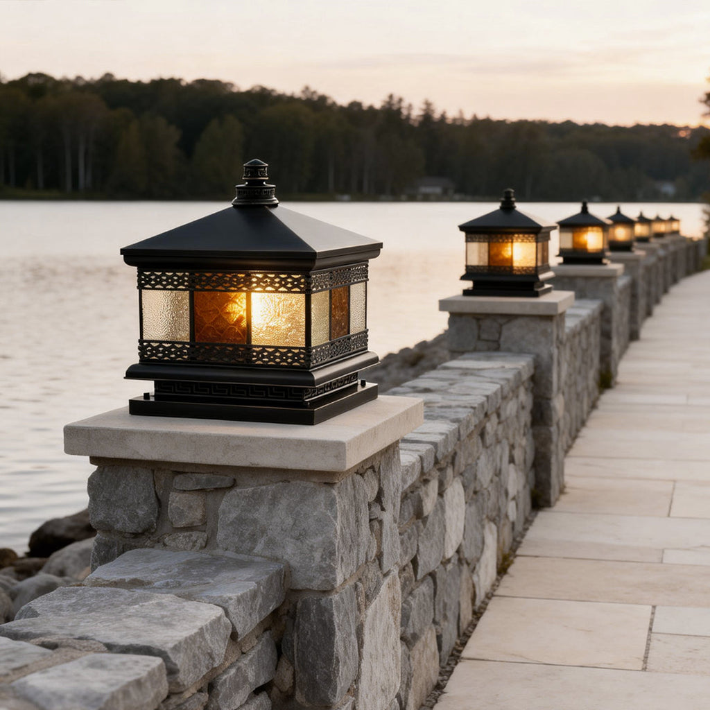 WINCHESTER SQUARE SOLAR GARDEN LANTERN