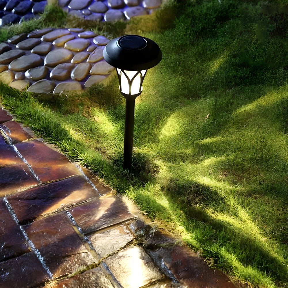 WINDSOR GARDEN ORB LANTERN, VINTAGE INSPIRED SOLAR-POWERED STAKE LIGHT