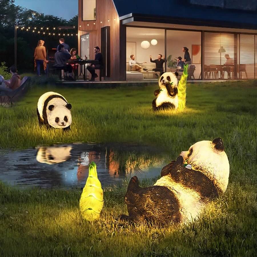 FENWICK PANDA GARDEN SENTINEL WITH BAMBOO GLOW