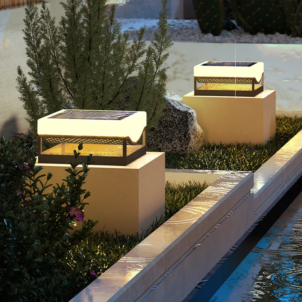 WINDSOR SOLAR ENLIGHTENMENT PILLAR LANTERN