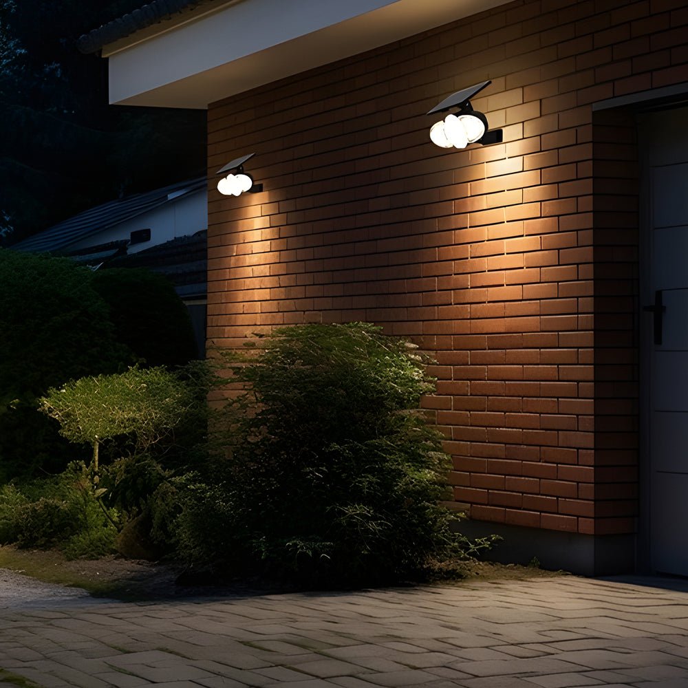 WINTERBOURNE TRIPLE HEAD SOLAR SECURITY LANTERN WITH MOTION DETECTION