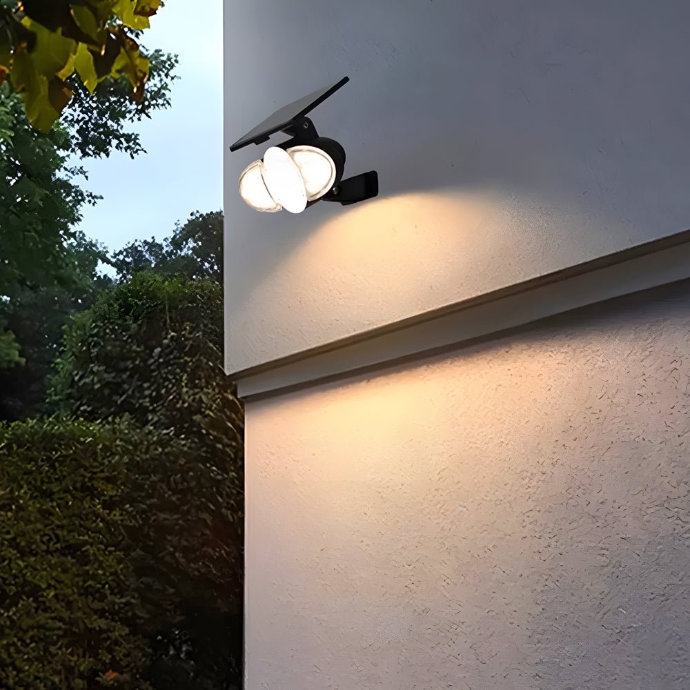 WINTERBOURNE TRIPLE HEAD SOLAR SECURITY LANTERN WITH MOTION DETECTION
