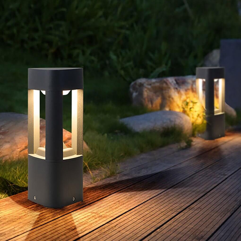 WINDSOR TRIO LUMINAIRE - THREE-FACED LED BOLLARD LIGHT
