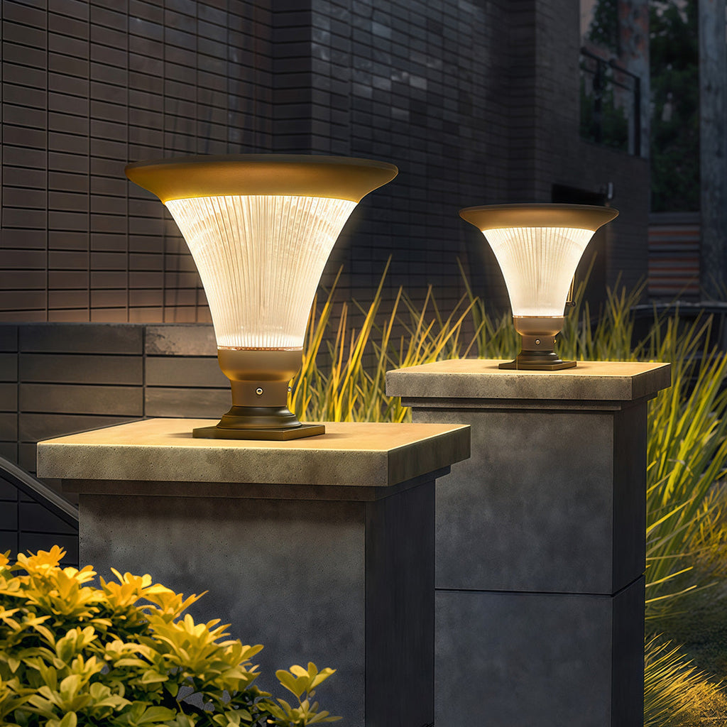 ALDERSON RUSTIC GARDEN TORCH WITH WATERPROOF BRIGHTNESS