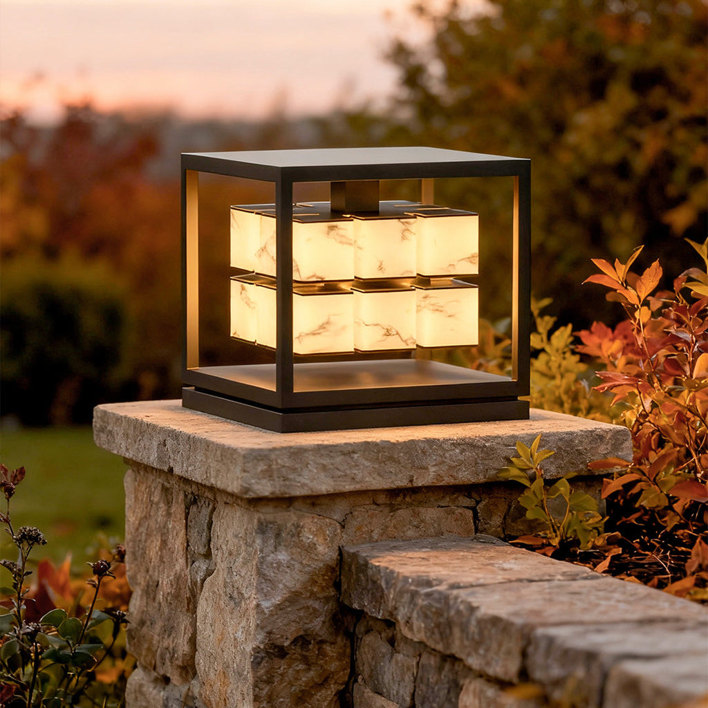 WINDSOR BRICK SQUARE SOLAR LANTERN