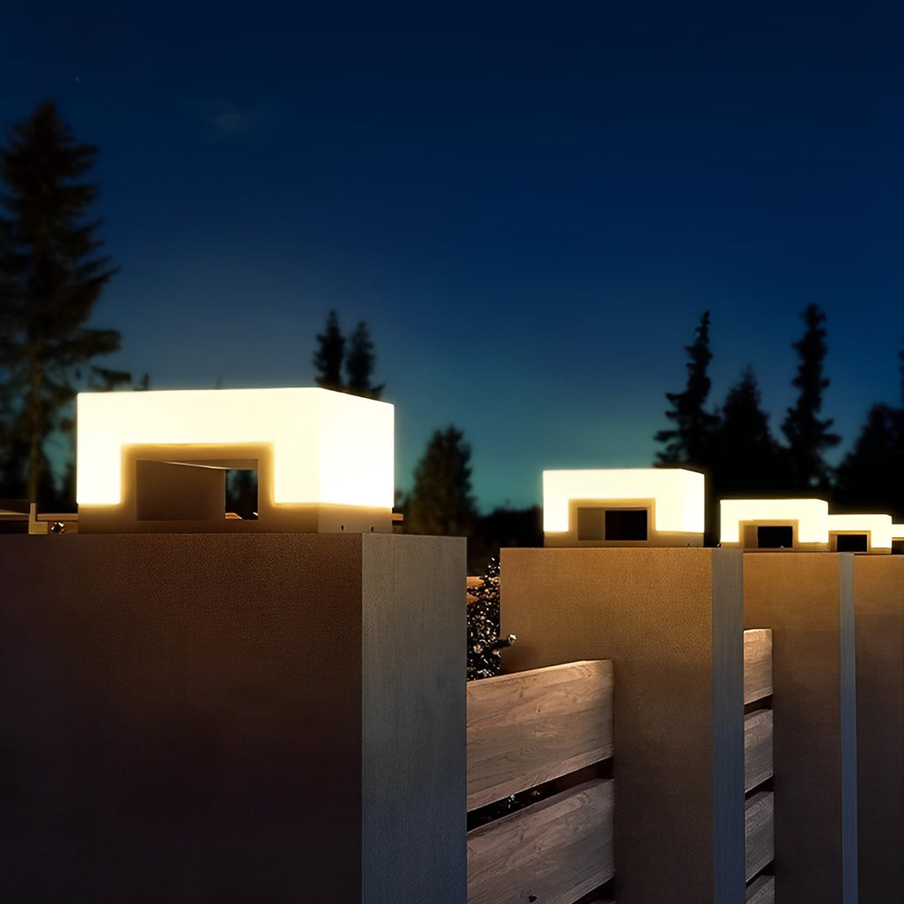 FENWICK SQUARE OUTDOOR LED ILLUMINATOR