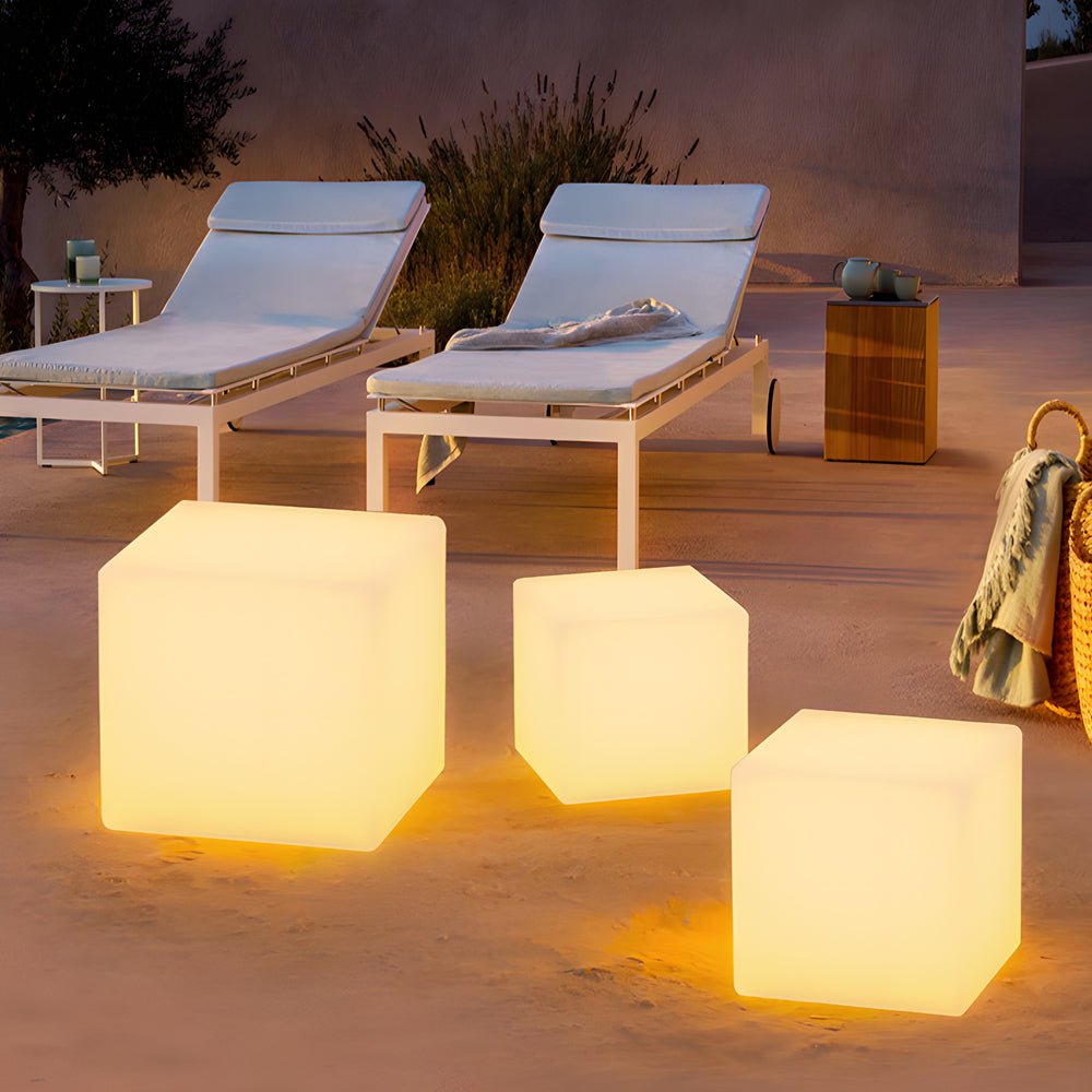 WINDSOR SOLAR-ILLUMINATED AQUA CUBE GARDEN LANTERN