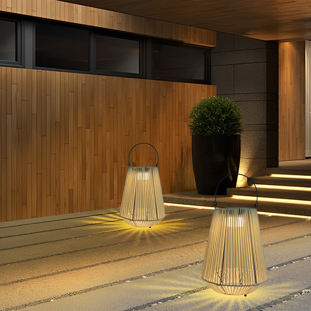 WINDSOR WOVEN SOLAR ROPE LANTERN