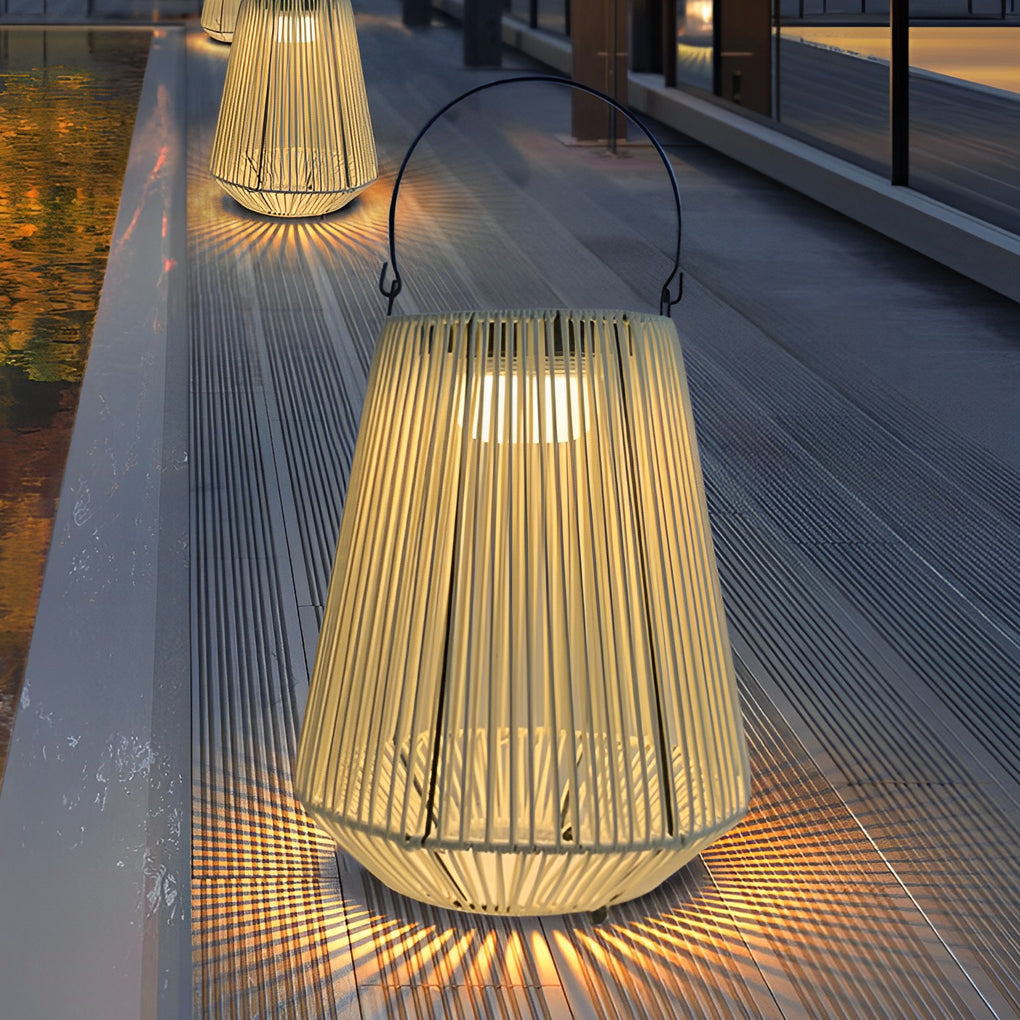 WINDSOR WOVEN SOLAR ROPE LANTERN