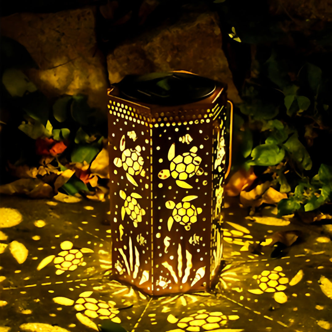 RAVENHALL SCARLET SOLAR LANTERN WITH INTRICATE CUTOUT FRAME